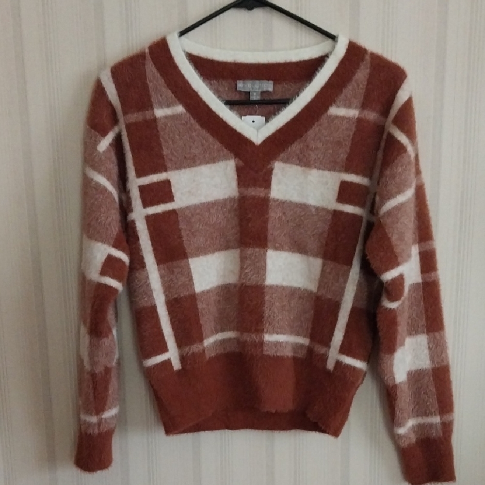 Stitch Fix Volution By Cyrus Pullover V-neck Eyelash Sweater Size S NWT